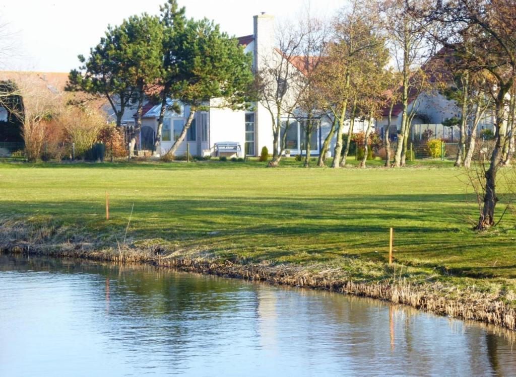 Villa Beach & Golf Джулианадорп Екстериор снимка